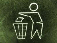 transporteZurKehrichtverbrennungGelb Recycling Männchen grüner Hintergrund